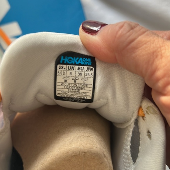 Hoka One One Clifton 8 - Picture 3 of 8